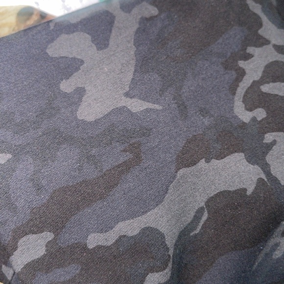 NWT Lululemon Vinyasa MULTIways Camo Scarf - Picture 8 of 9